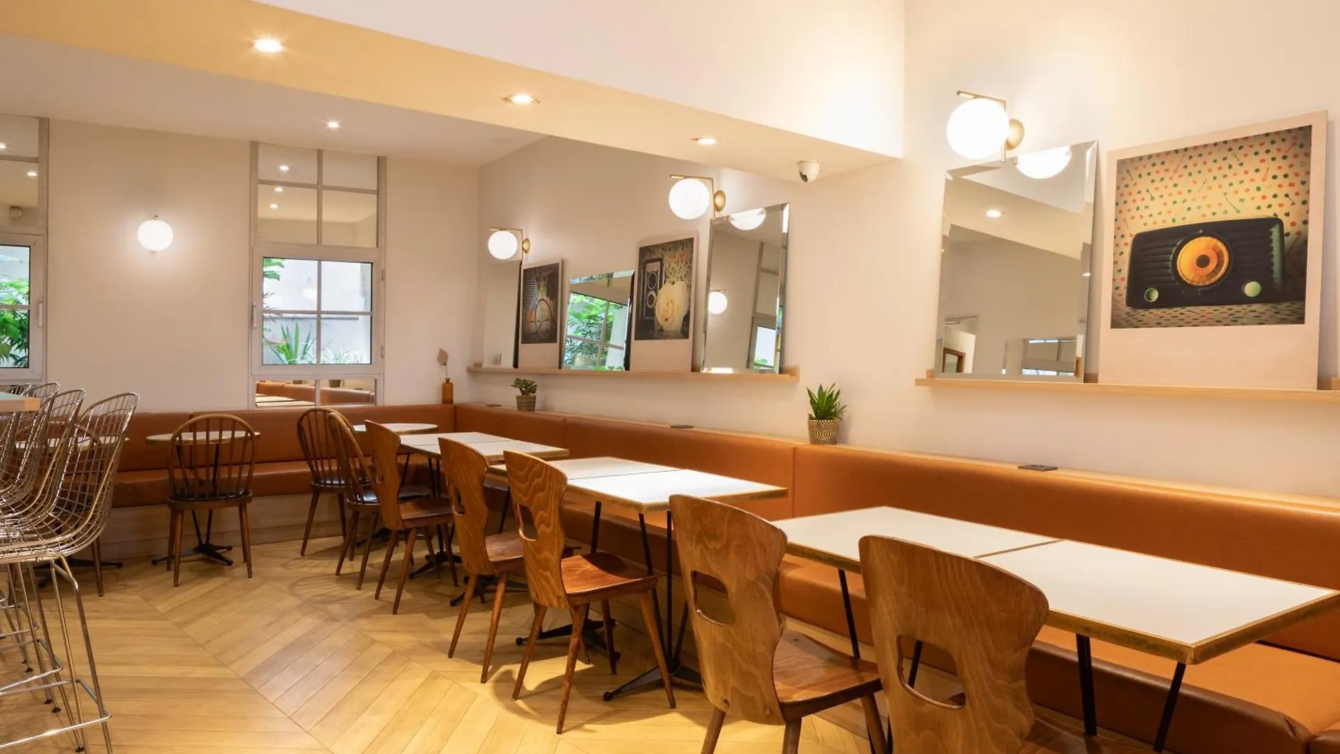 Ibis Styles Nation Porte De Montreuil Hotel 3*